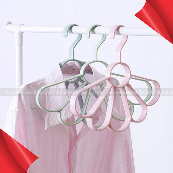 Fan-shaped Hanger